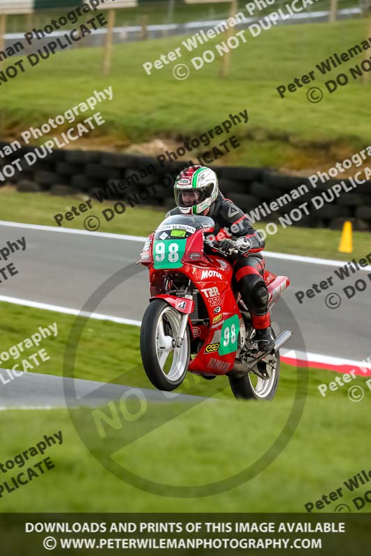 cadwell no limits trackday;cadwell park;cadwell park photographs;cadwell trackday photographs;enduro digital images;event digital images;eventdigitalimages;no limits trackdays;peter wileman photography;racing digital images;trackday digital images;trackday photos